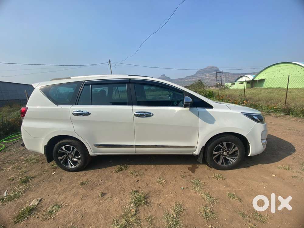 Toyota Innova Crysta 2018