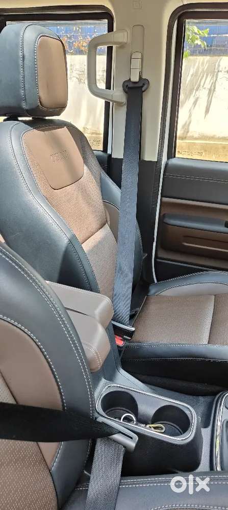 New Mahindra Roxx Maintain