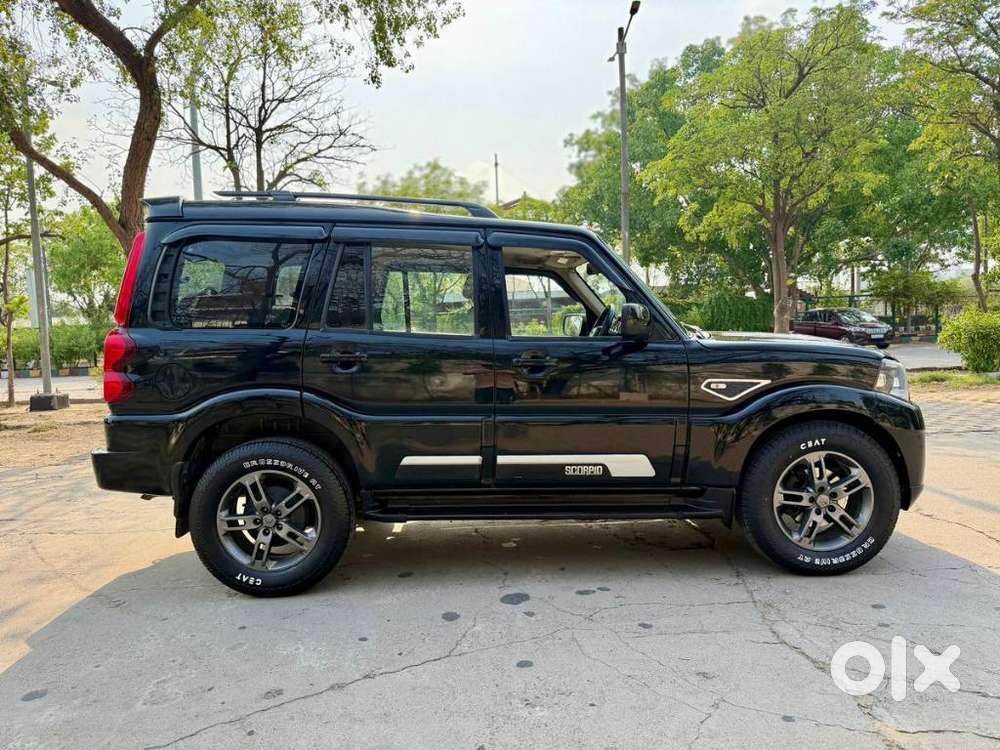 Mahindra Scorpio Classic 2.2 S Mt 9 Str, 2023, Diesel