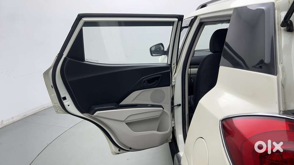 Mahindra Xuv300 W6, 2022, Petrol