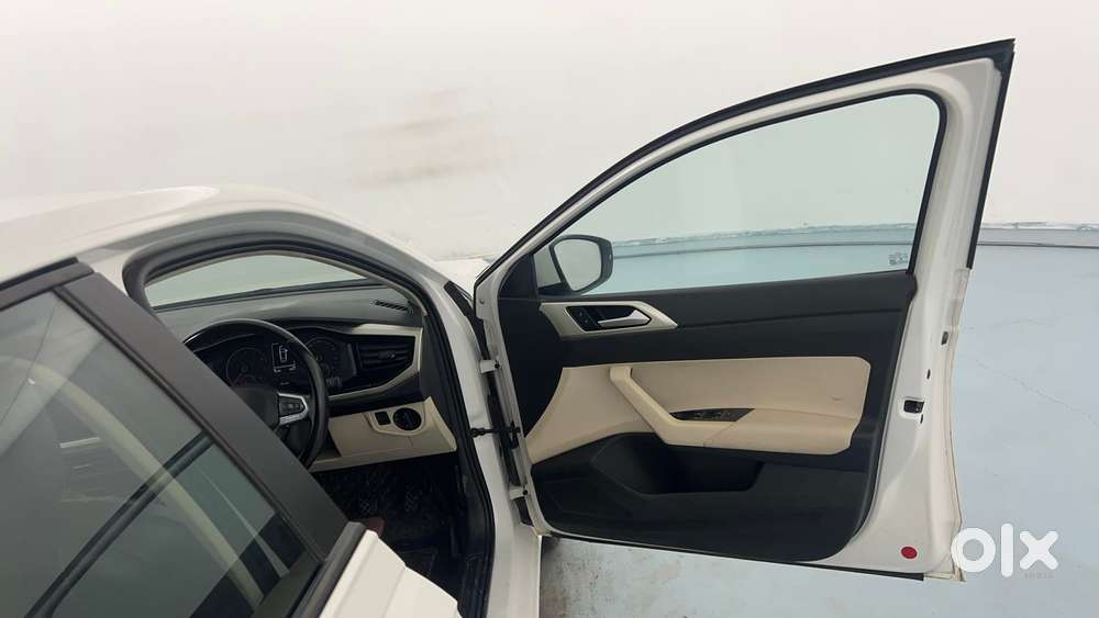 Volkswagen Virtus Highline Plus 1.0 Tsi At, 2023, Petrol
