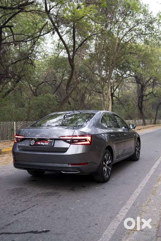 Skoda Superb Laurin And Klement 1.8, 2023, Petrol