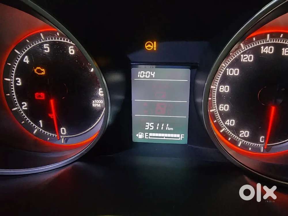 Maruti Suzuki Swift 2023 Petrol 35000 Km Driven