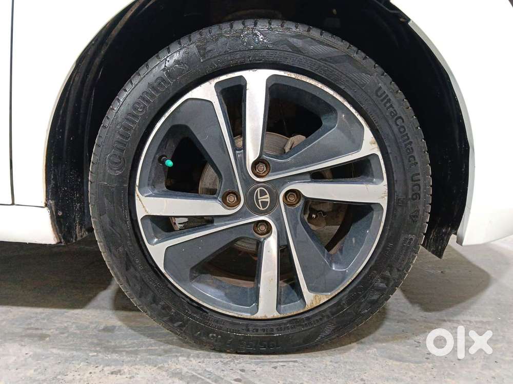 Tata Altroz 1.2 Xe Rhytm Petrol, 2020, Petrol