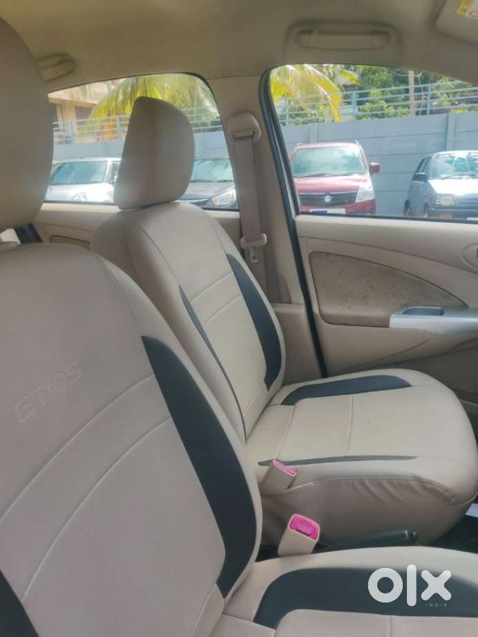 Toyota Etios 1.5 V, 2017, Petrol