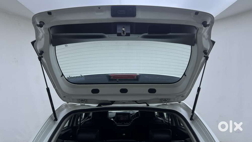 Maruti Suzuki Baleno Zeta, 2022, Petrol