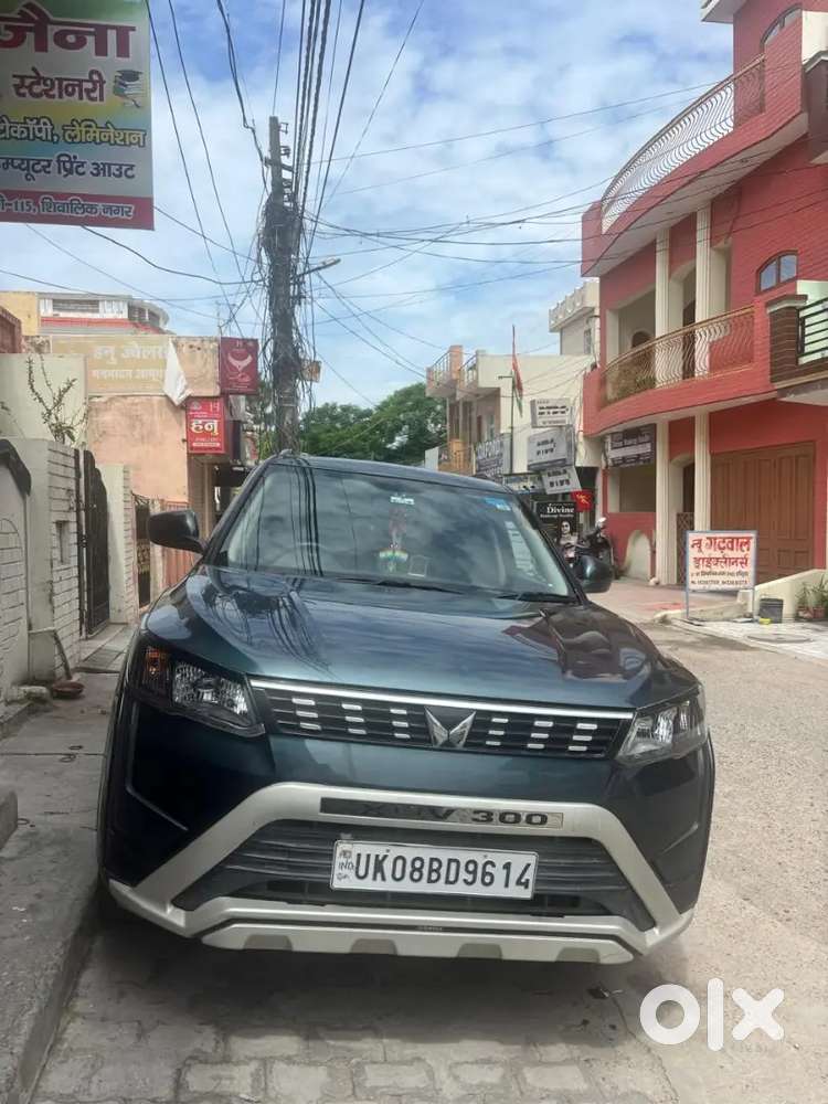 Mahindra Xuv300 Petrol 2023