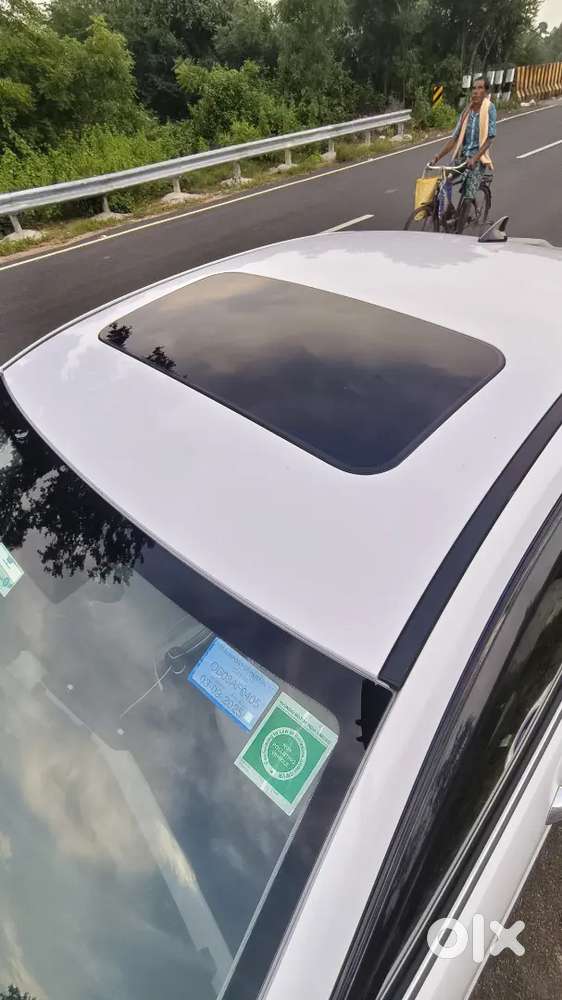Hyundai Verna 1.5 Petrol Mt 2025