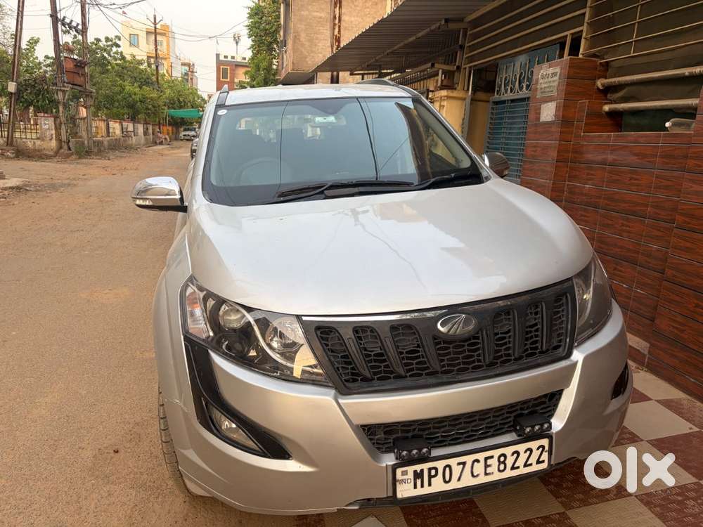 Xuv 500 First Owner , With Complete Company Service Record
