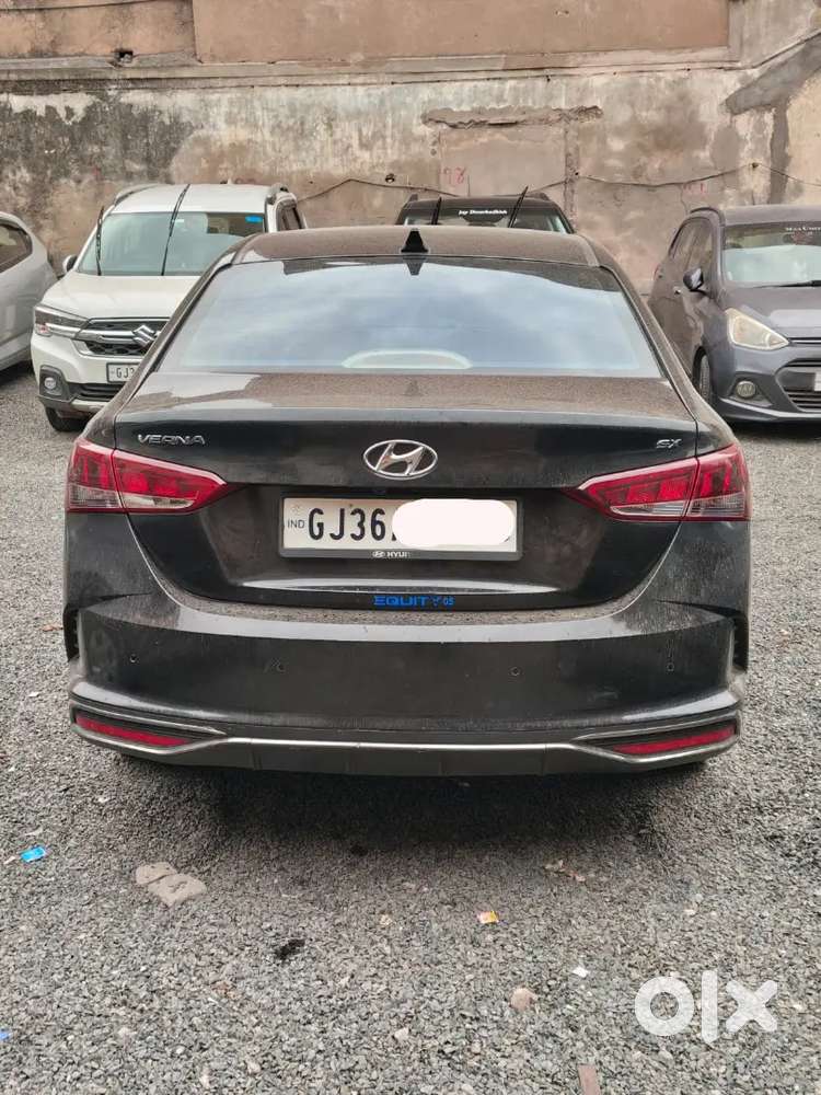 Hyundai Verna 2022 Diesel Well Maintained
