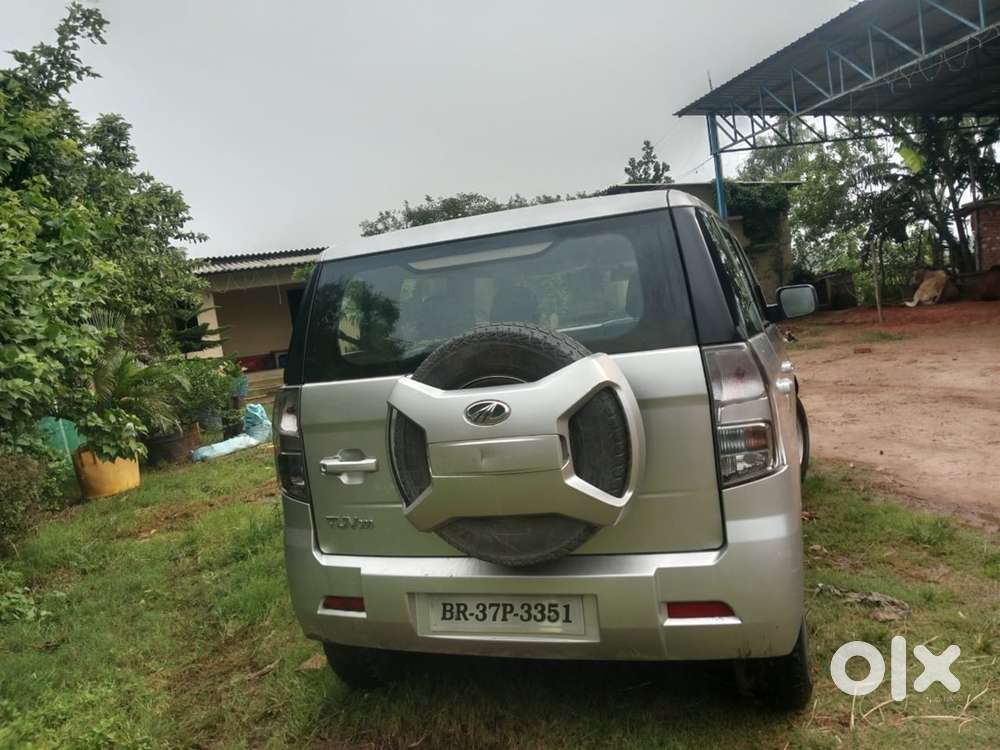 Mahindra Tuv 300 T4 Plus 2021