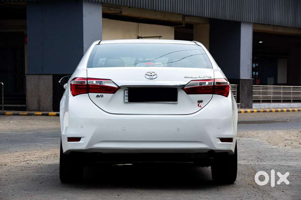 Toyota Corolla Altis 2010-2013 Gl, 2014, Petrol