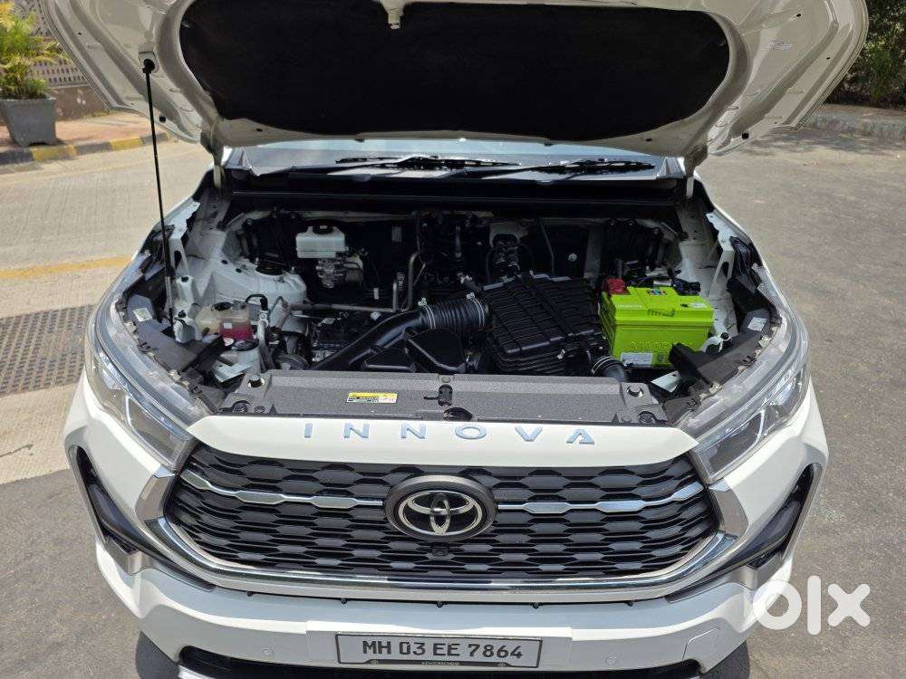 Toyota Innova Hycross 2.0 Zx (o) Hybrid 7 Str, 2023, Petrol