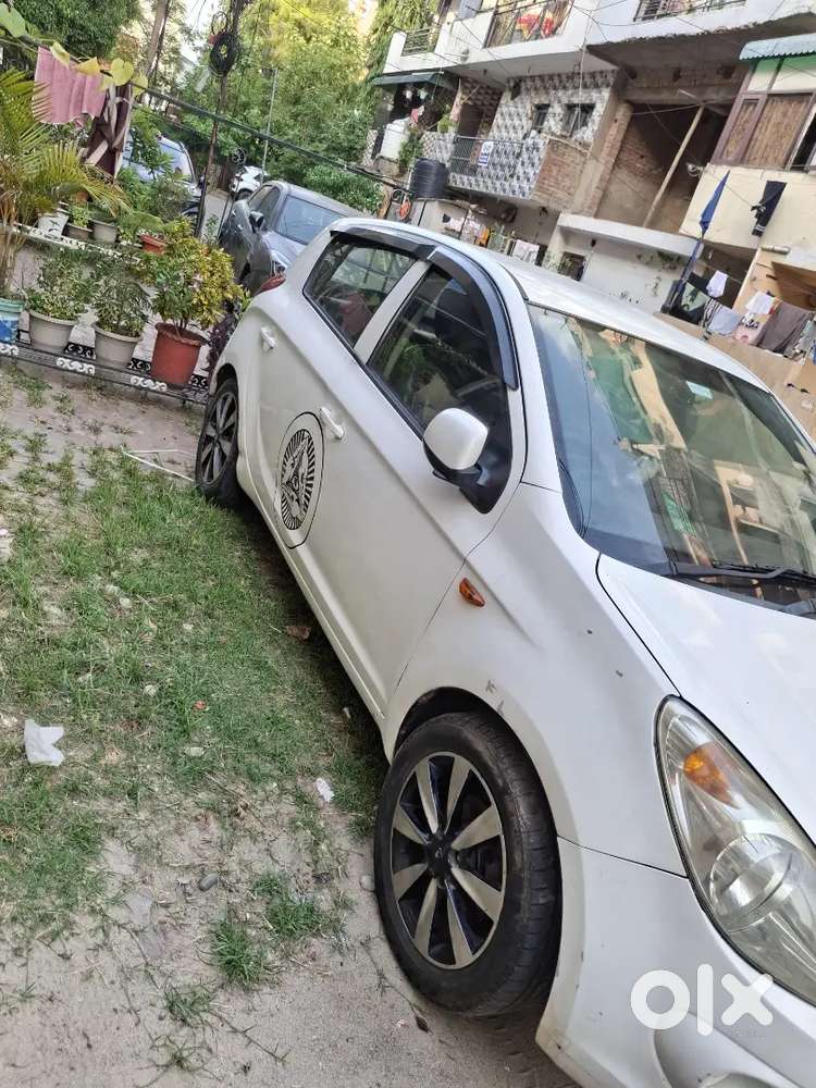 Hyundai I20 2009 Petrol Well Maintained