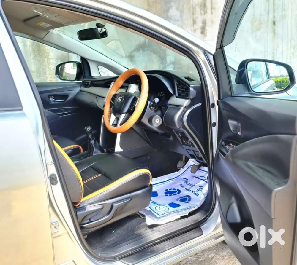 Toyota Innova Crysta [2020-ongoing] 2.4 Gx 8 Str, 2017, Diesel