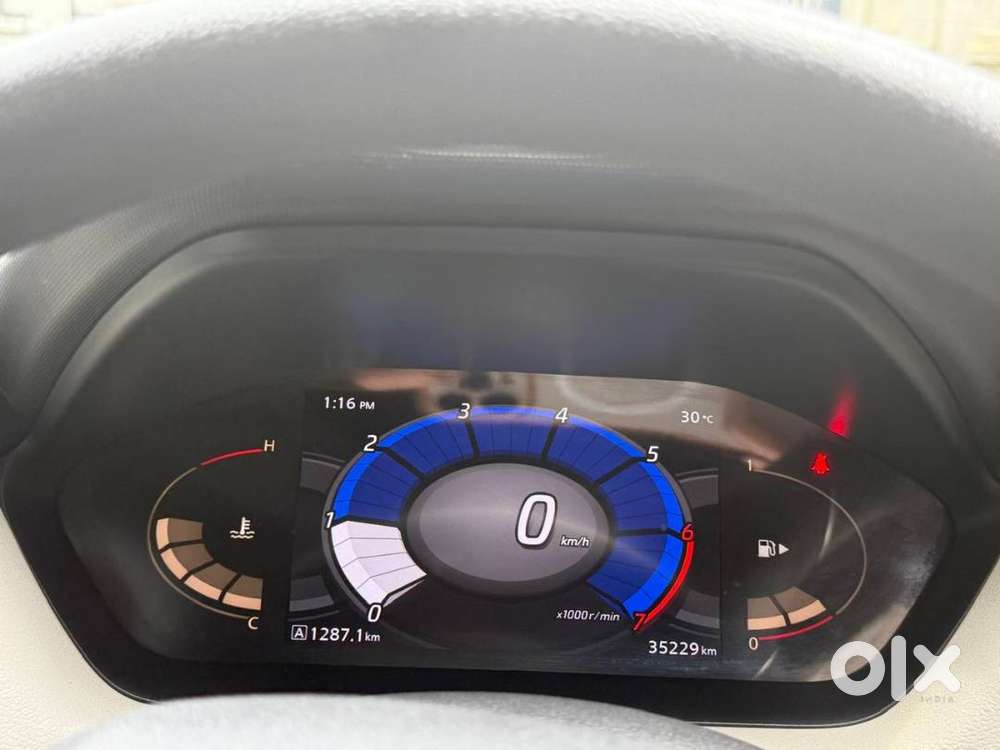 Nissan Magnite Turbo Manual Xv Dual Tone