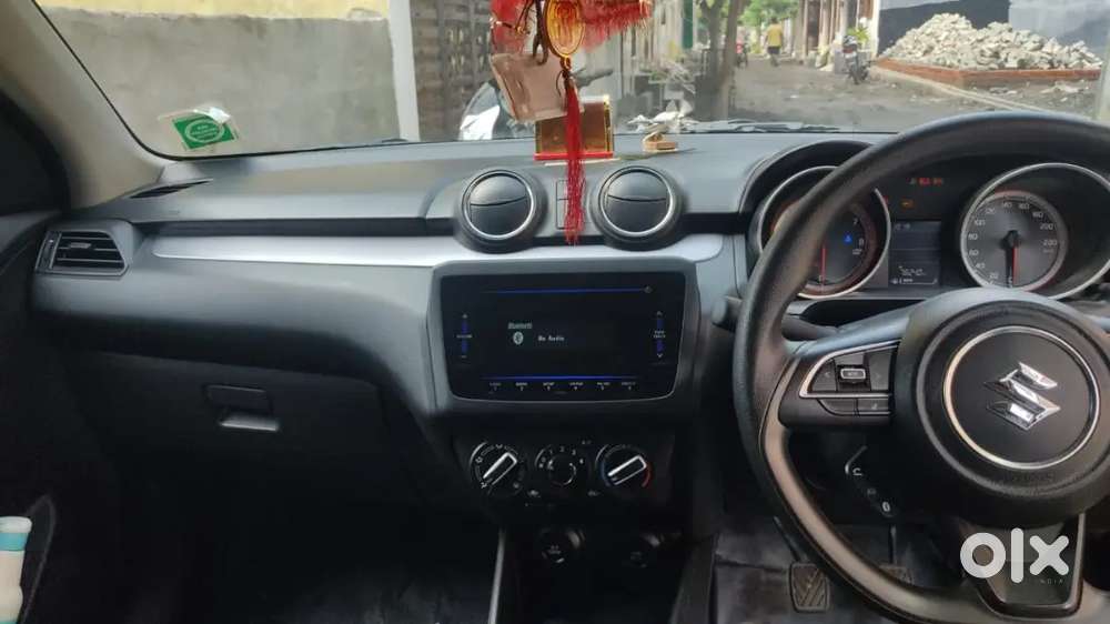 Maruti Suzuki New-gen Swift 2023 Petrol 15500 Km Driven