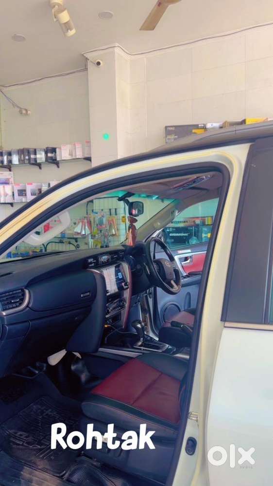 Toyota Fortuner Legender 2023 Diesel Well Maintained