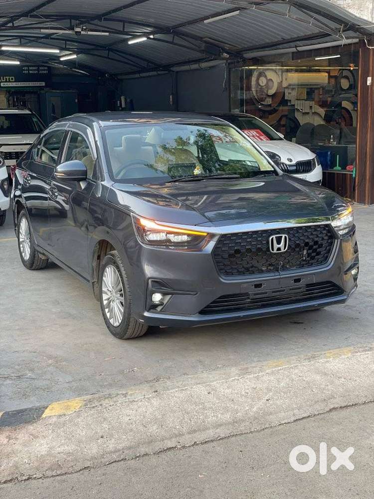 Honda Amaze 2nd Gen Vx, 2025, Petrol