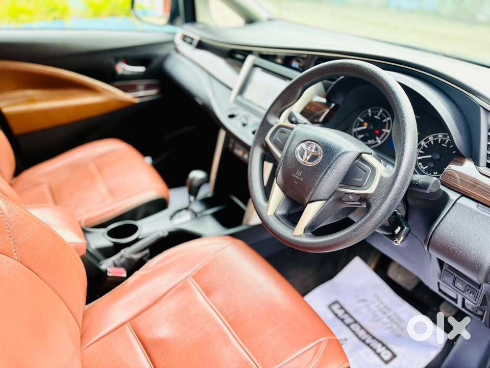 Toyota Innova Crysta 2.8z Automatic, 2016, Diesel