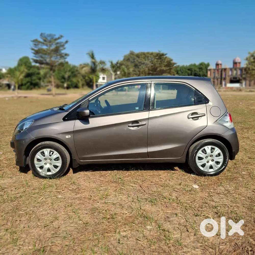 ઘરઘરાવ ખુબ સારી કન્ડિશનમાં હોન્ડા બ્રીઓ Cng ગાડી તાત્કાલિક વેચવાની છે