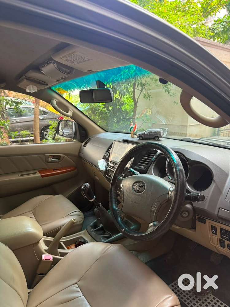 Toyota Fortuner Diesel 2011