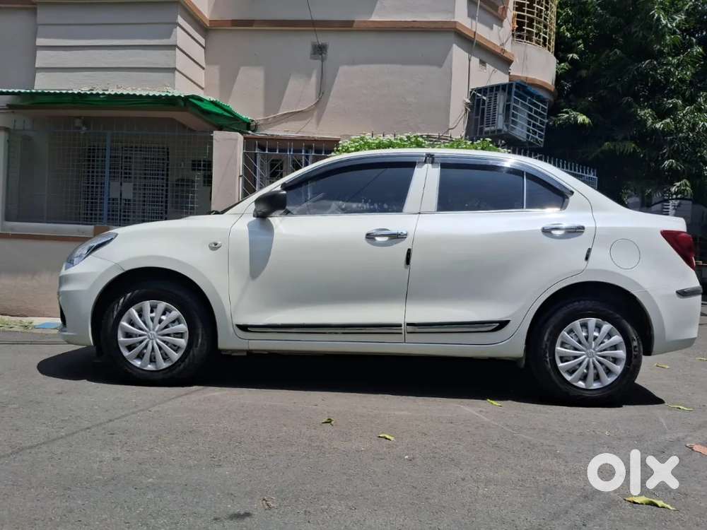 Maruti Suzuki Dzire 1.2 Vxi, 2024, Petrol