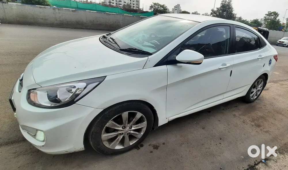 Hyundai Verna Fludic Top Model
