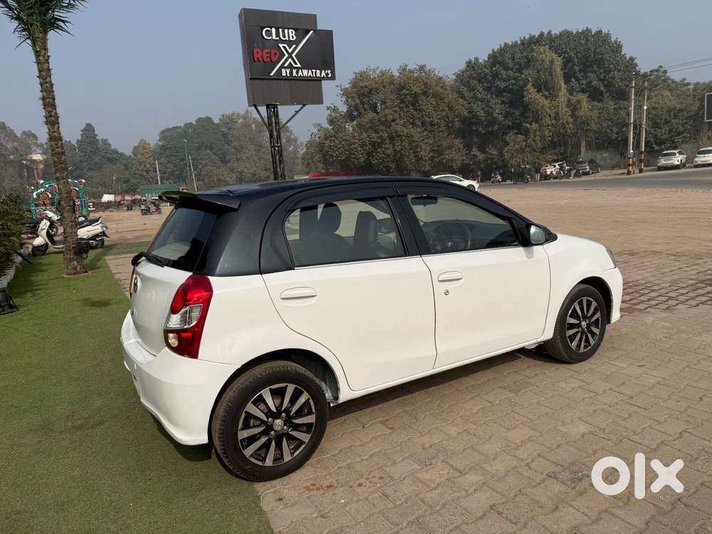 Toyota Etios Liva 1.2 V, 2019, Petrol