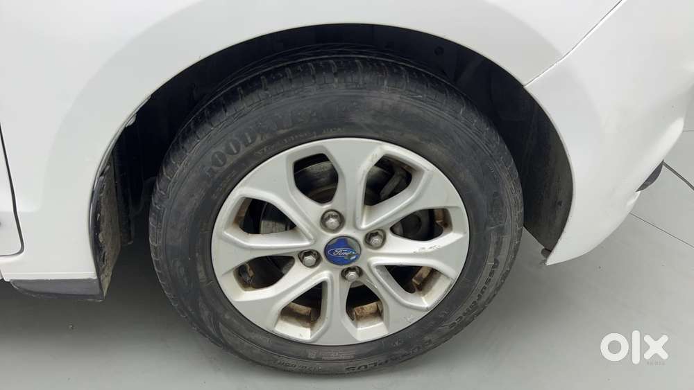 Ford Figo Aspire Titanium, 2015, Petrol