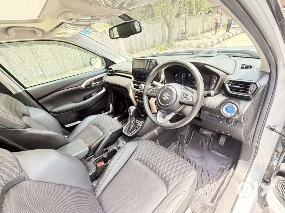 Maruti Suzuki Grand Vitara 1.5 Alpha Plus Dual Tone Intelligent Hybr..
