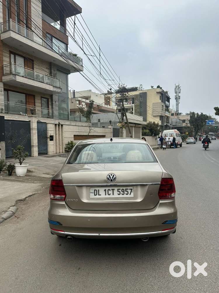 Volkswagen Vento 1.6 Highline, 2015, Petrol
