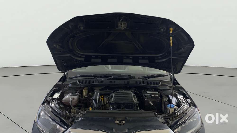 Skoda Slavia 1.0 Ambition Tsi At, 2022, Petrol