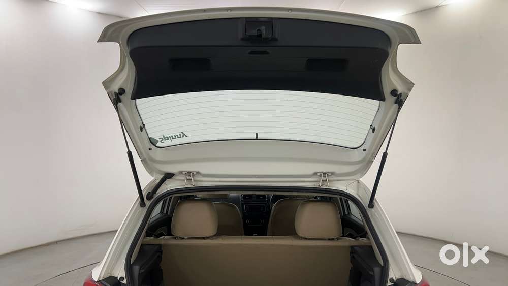 Volkswagen Polo Petrol Highline 1.2l, 2014, Petrol