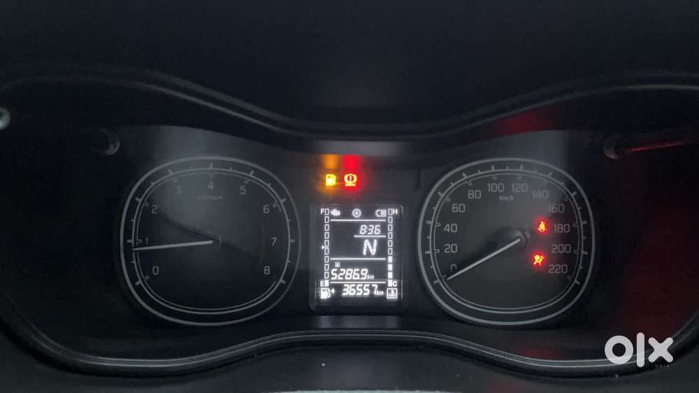 Maruti Suzuki Vitara Brezza 1.5 Vxi At, 2021, Petrol