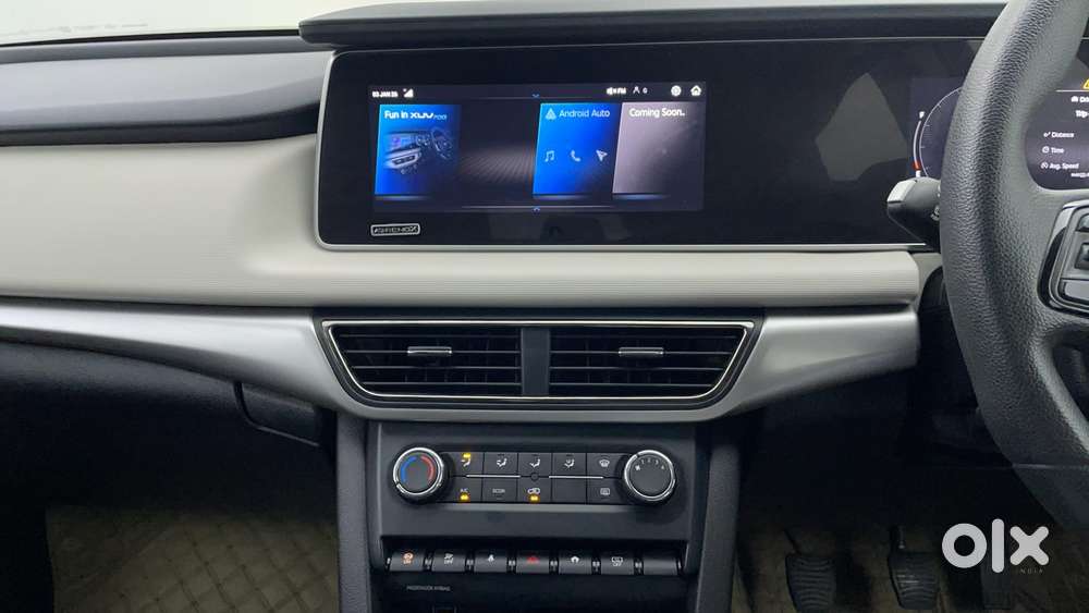 Mahindra Xuv700 2.2 Ax 3 Diesel Mt 5 Str, 2022, Diesel