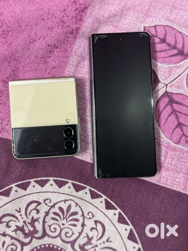 I phone 13 pro 256 gb Fold 4 / Flip 3 excellent condition
