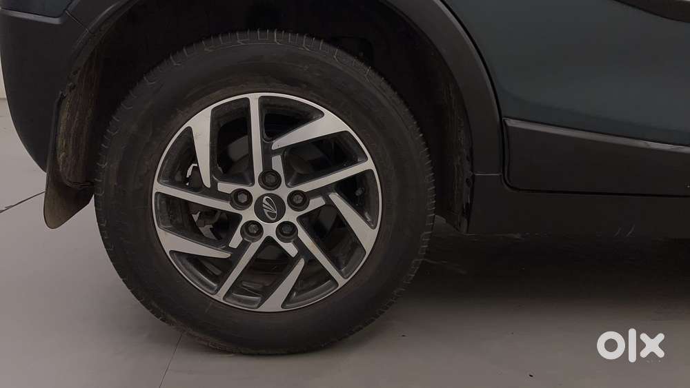 Mahindra Xuv300 W8 Option, 2022, Petrol