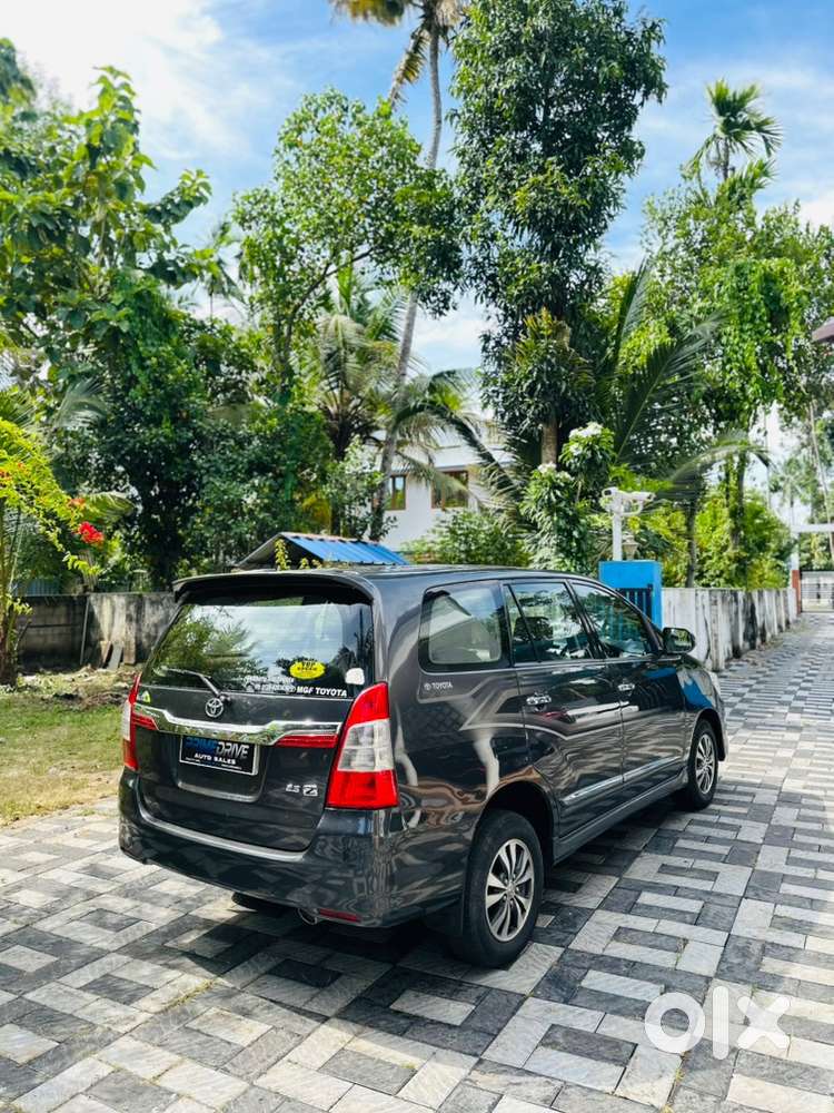 Toyota Innova Diesel 2015