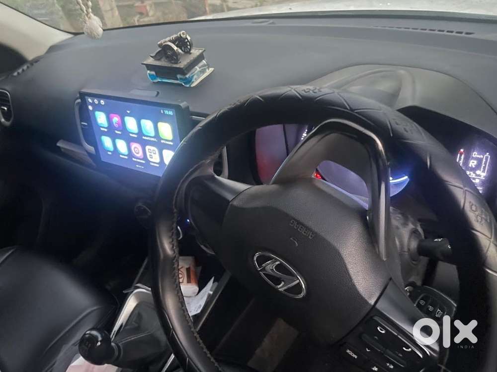 Hyundai Venue 2021 Petrol 42000 Km Driven