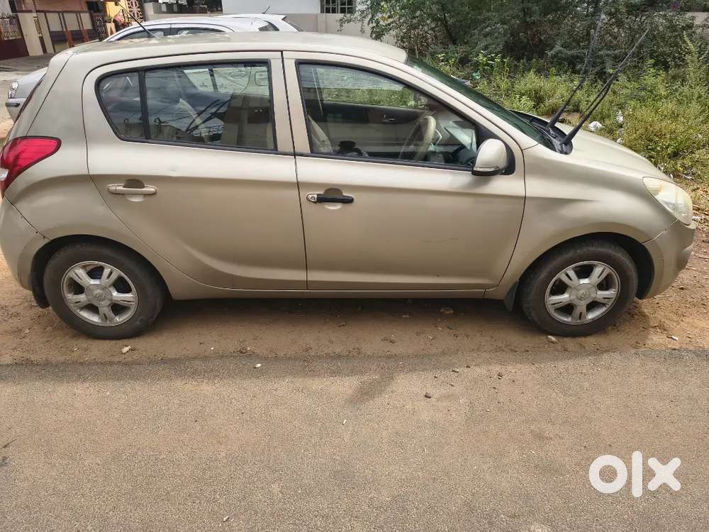 Hyundai 120 Asta