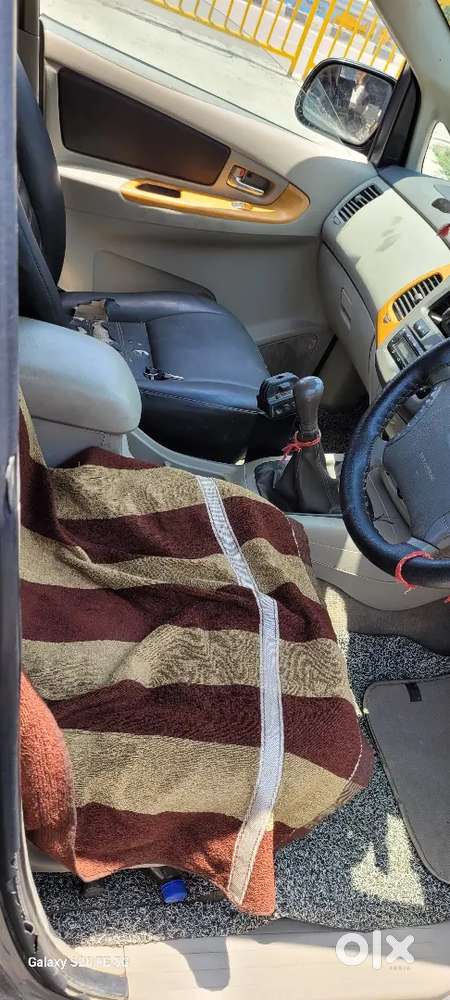 Toyota Innova 2011 Diesel Well Maintained