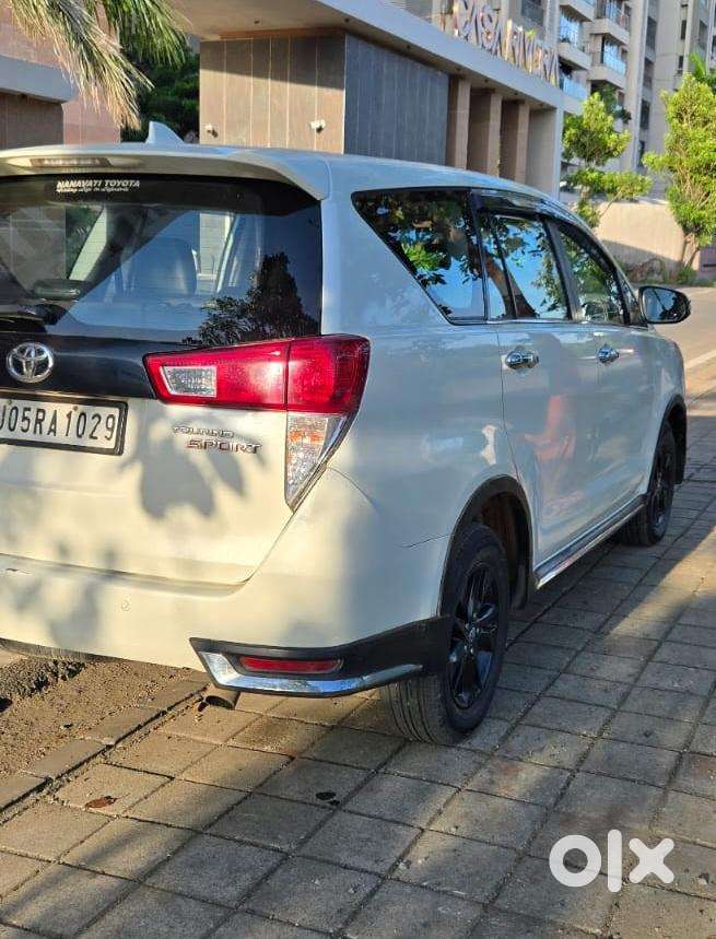 Toyota Innova Crysta 2017
