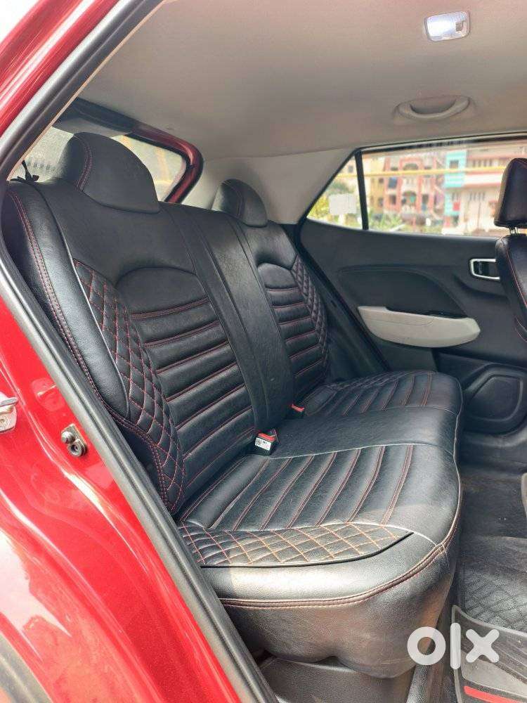 Hyundai Venue S (o) 1.2 Petrol Knight Edition, 2023, Petrol