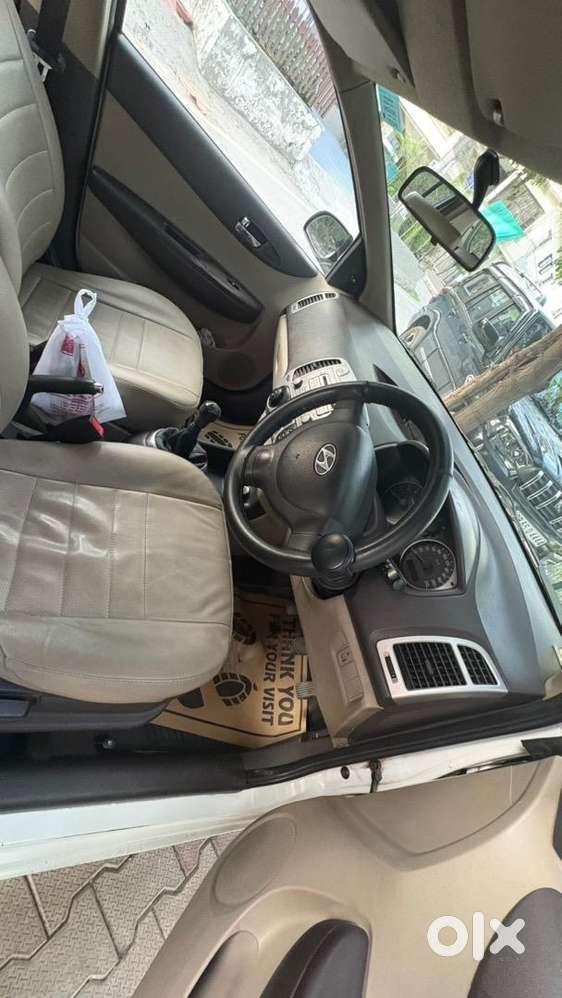 Hyundai Car 2011 Petrol