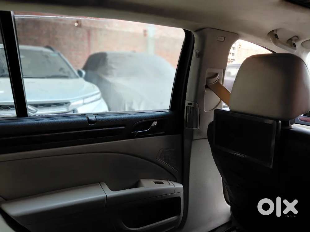 Skoda Superb 2011 Petrol, 3rd Owner, Excellent Condition