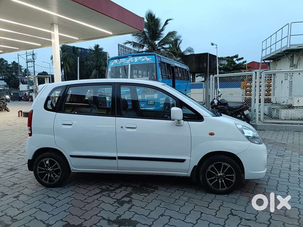 Maruti Suzuki Zen Estilo Vxi Bsiv, 2012, Petrol