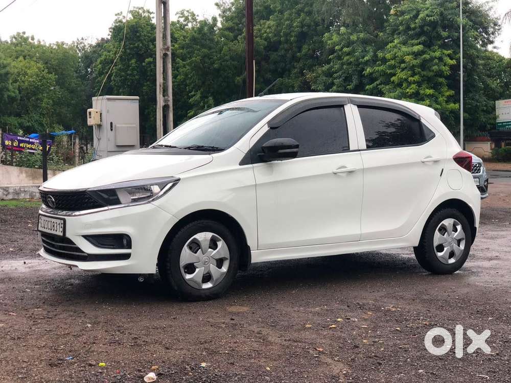 Tata Tiago 1.2 Revotron Xt (o), 2022, Petrol