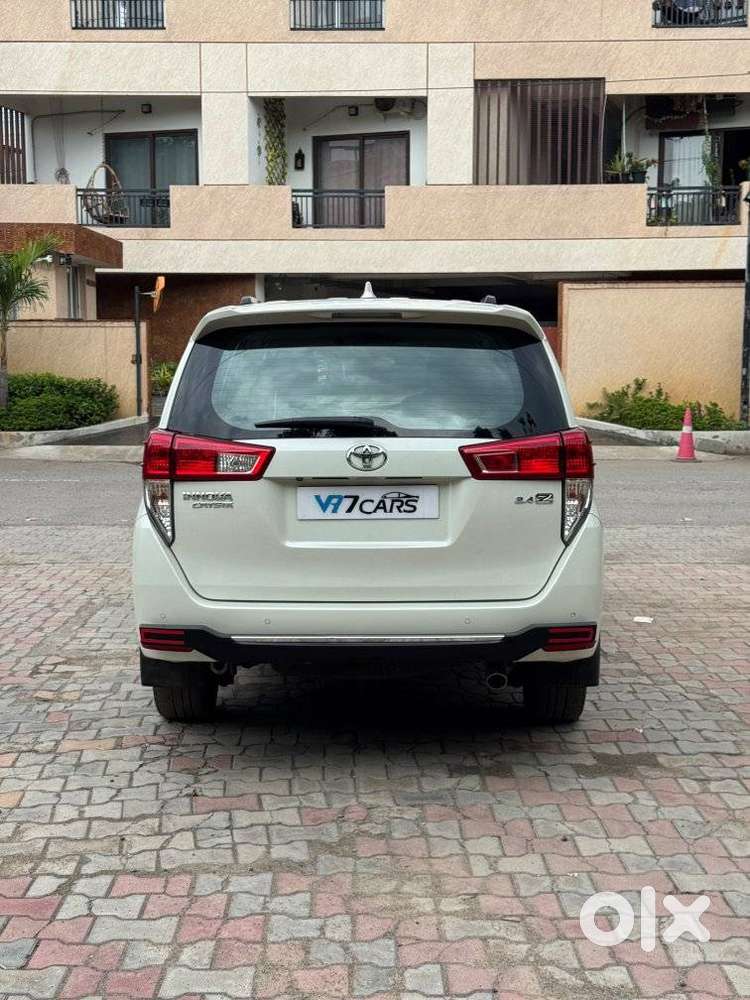 Toyota Innova Crysta 2.8 Zx At 7 Seater, 2021, Diesel