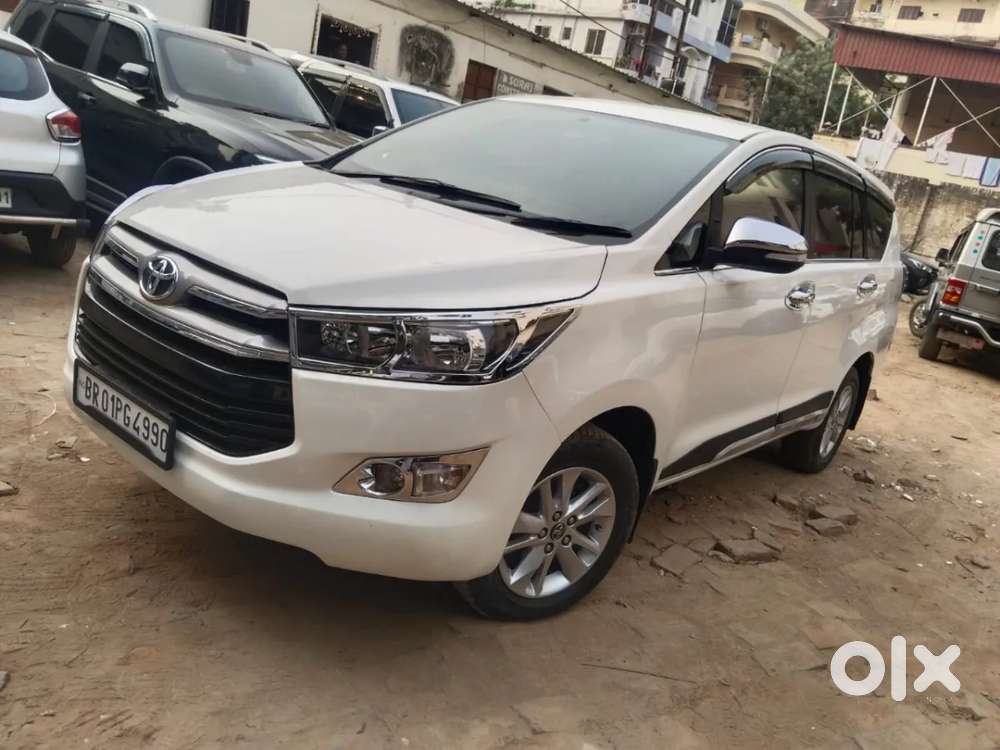 Toyota Innova Crysta G 8 Str, 2016, Diesel